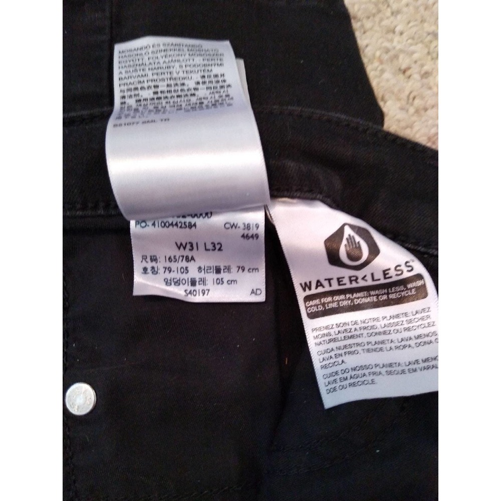 Levi Jeans - Picture 3 of 3